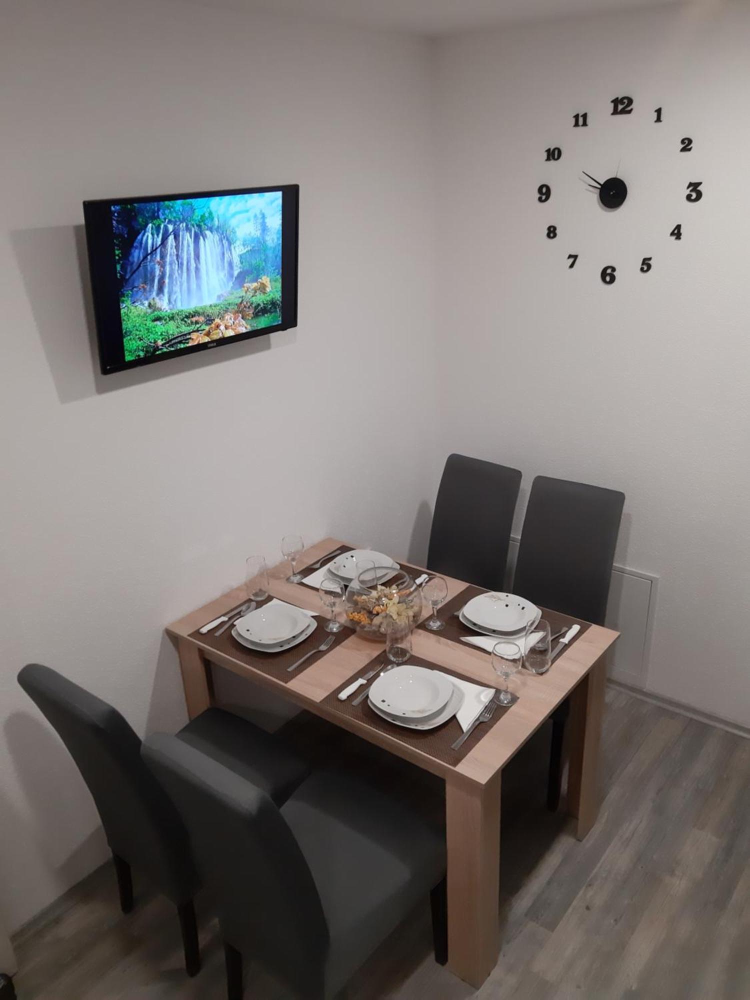 House Naomi Apartment Grabovac  Ngoại thất bức ảnh
