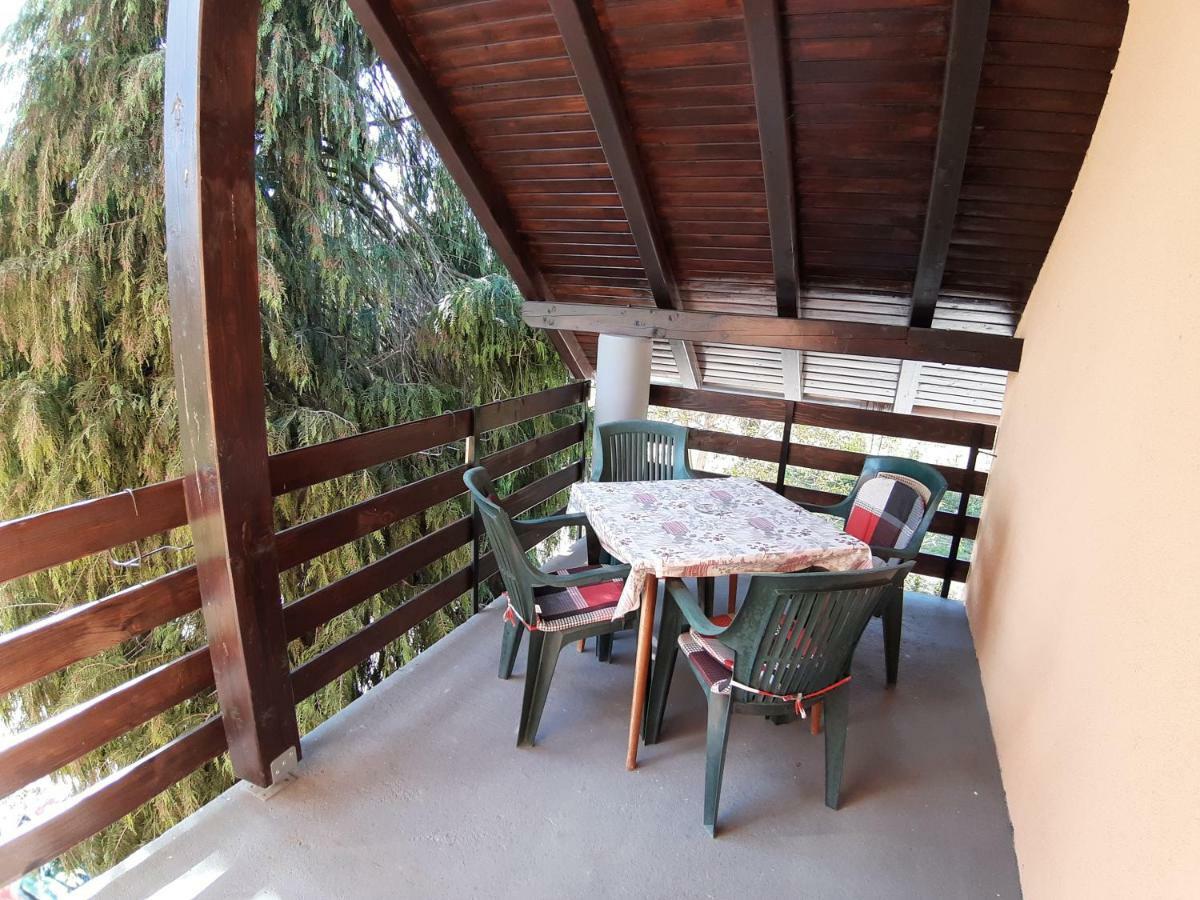 House Naomi Apartment Grabovac  Ngoại thất bức ảnh