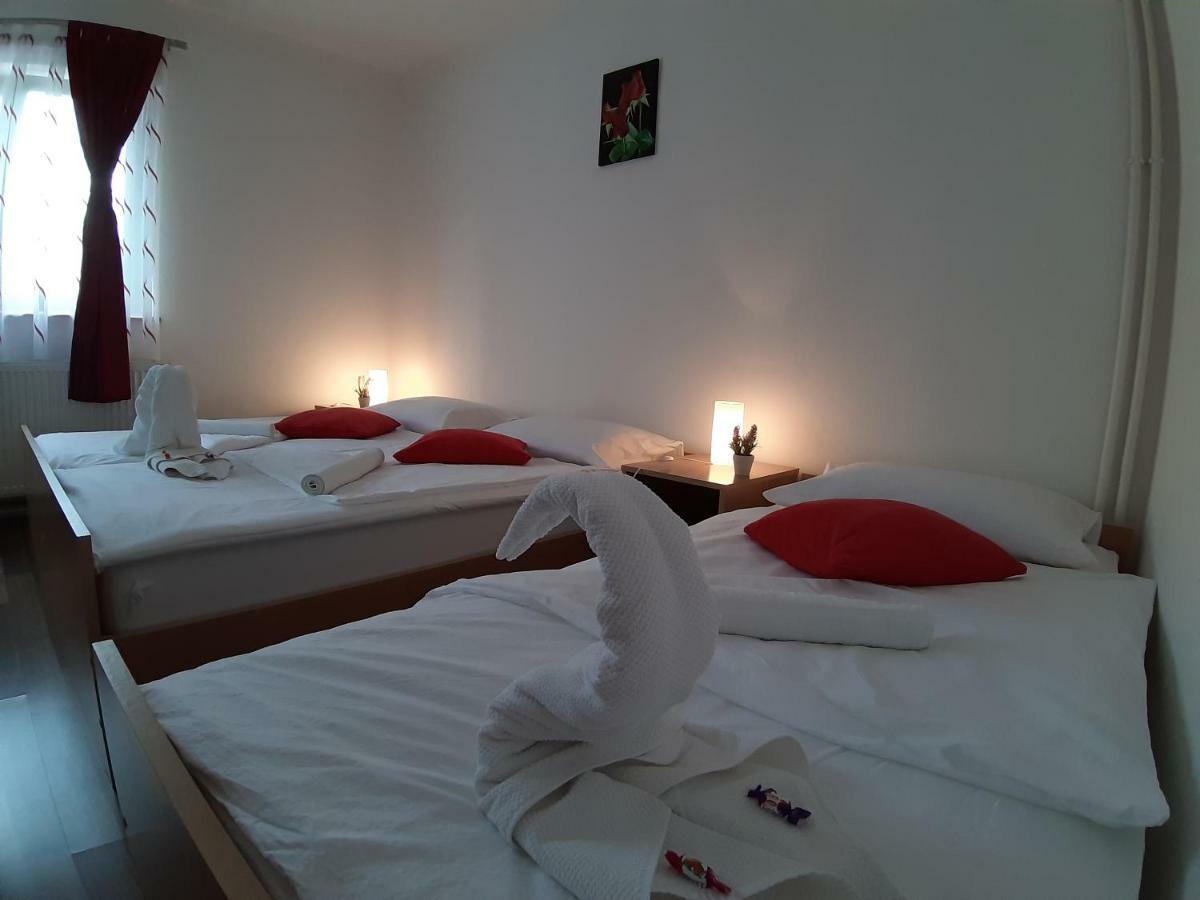 House Naomi Apartment Grabovac  Ngoại thất bức ảnh
